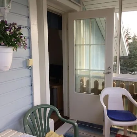 Tupaniemi, Kodikas Ja Tilava Asunto 2-4 Vieraalle Apartment